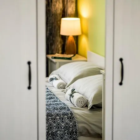 Apartment City رشيشوف